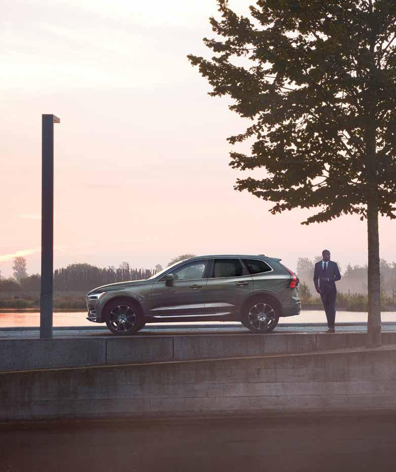 VERSATILITY 15 The XC60 is versatile, a place which complements and copes with your active life, with extra usefulness built in. VERSATILITY S NEW LOOK Making every day easier.