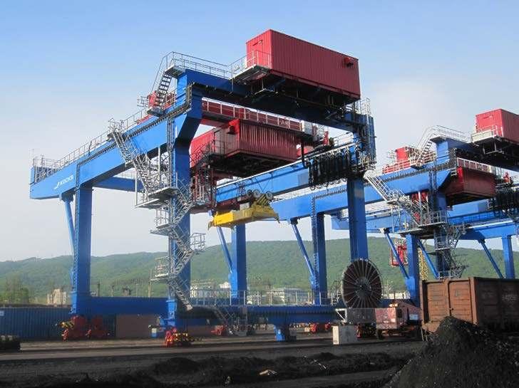 Q INF A consistent and reliable crane an economic solution for all types of yards and terminals: Zero