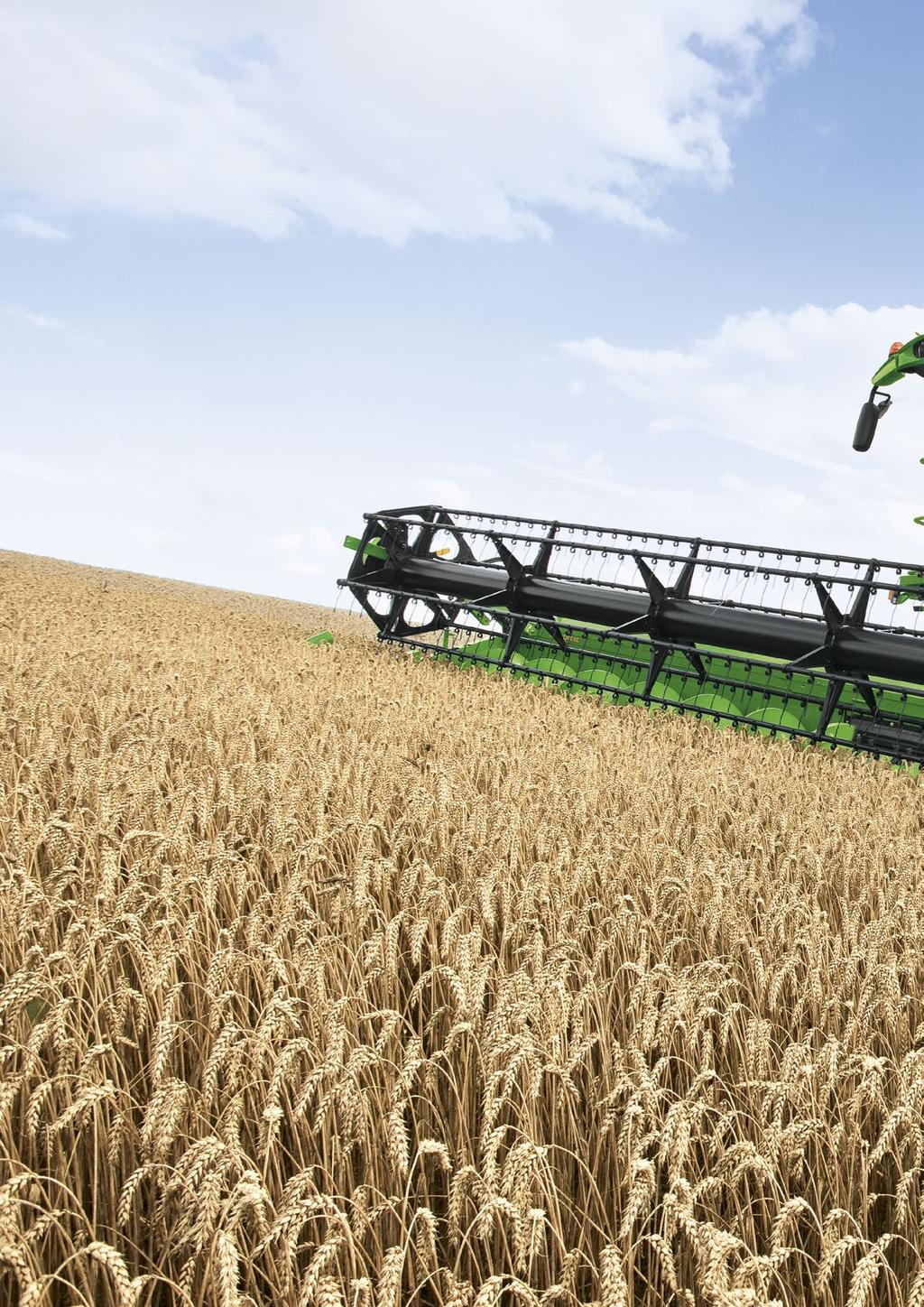 22 harvest WiThouT ComPromiSe, even on SloPeS slopes of up to 7% John Deere has created a series of simple solutions aimed at avoiding cleaning shoe