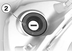 z Operation Ignition switch and steering lock Keys You receive one master key and one spare key. Please consult the information on the electronic immobiliser (EWS) if a key is lost or mislaid ( 48).