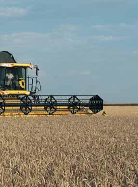 The maximum harvesting engine power ranges from 200kW [272hp (CV)] to 335kW [455hp(CV)]. For high levels of grain handling efficiency, grain tank capacity ranges from 7600 litres to 10500 litres.