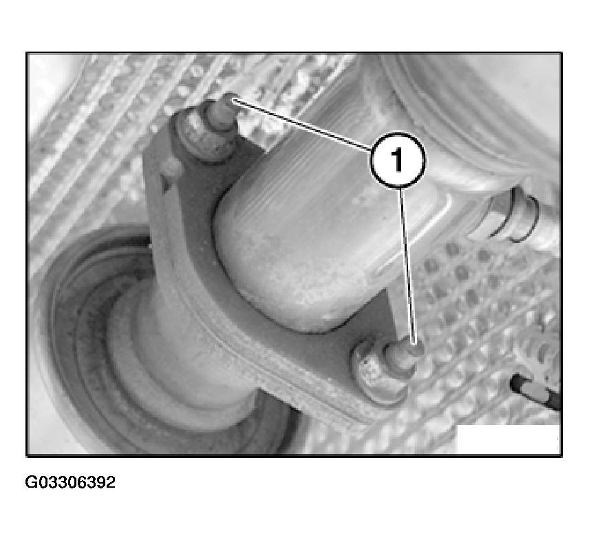 Tightening torque, refer to 18 00 2AZ in EXHAUST SYSTEM - TIGHTENING TORQUES - COOPER (1.6L) R50/W10. Fig.