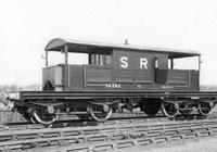 The new builds were built on a shortened version of the standard carriage underframes and were fitted with standard carriage bogies.