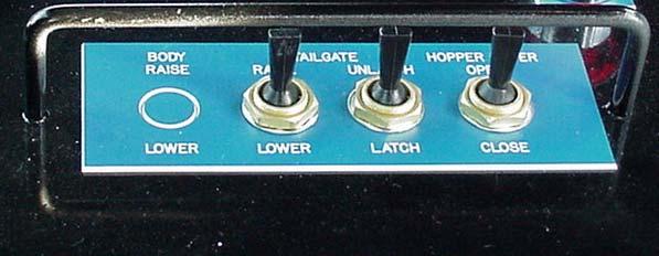 AIR TOGGLE SWITCHES on IN-CAB CONTROL PANEL 1 2 3 1. TAILGATE RAISE/LOWER TOGGLE SWITCH controls raising and lowering of the tailgate. A. Push switch to raise. B. Pull switch to lower. 2. TAILGATE LOCK/UNLOCK TOGGLE SWITCH controls locking and unlocking of the tailgate.