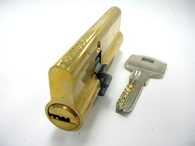 Eight Turning Position (LK5262) Brass profile lock body.