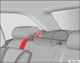50 Child safety Use of retainer straps on rear-facing seats At present there are very few rear-facing child safety seats fitted with a retainer strap.