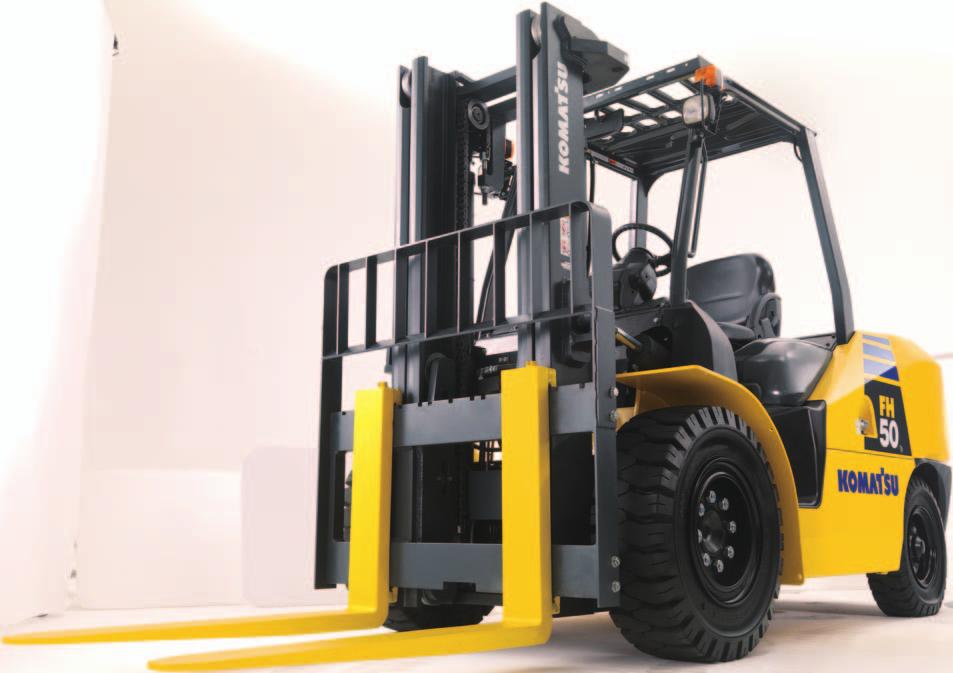 With Komatsu HST, reducing oil flow amount to the hydraulic motor helps to decelerate the forklift truck.