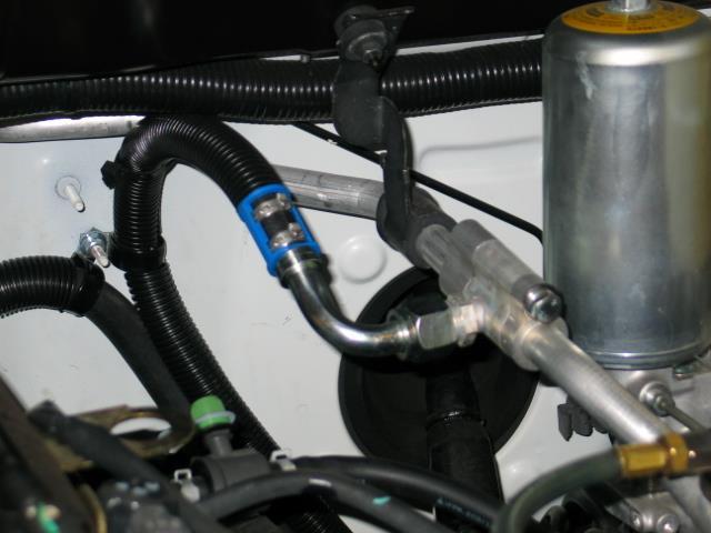 The outputs from both Evaporators are tied together in a ProAir Suction Tie-In fitting which connects to the Compressor Suction port (See Diagram 1 at the end of these instructions).