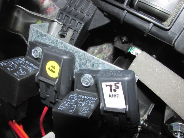 (routed from engine compartment)( 5 Amp Fuse attached) Figure 73 Figure 74 34. Mount the relays/fuses in the locations selected.