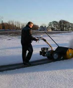 Fitted with highly effective sweeper brushes and build for professionals who demand high quality and high power output these machines do a fantastic cleaning job in all weather conditions.