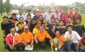 POS MALAYSIA SERTAI FUTSAL KAMPUNG INDUSTRI Futsal Kampung Industri 2007 merupakan salah satu aktiviti yang dianjurkan oleh Kementerian Tenaga Air Dan Telekomunikasi (KTAK) yang disertai oleh