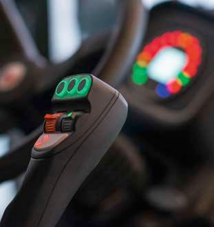 The all-in-one joystick, as the heart of the machine, provides secure and intuitive operation. In addition, the colour-coded switches provide an extra degree of clarity and user friendliness.