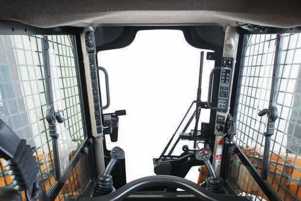 BEST-IN-CLASS VISIBILITY Cab-forward design with skylight provides better