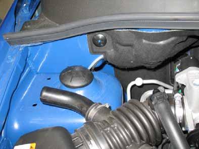 Mount the fuel line and wiring harness with rub protection on sharp edges. WARNING!