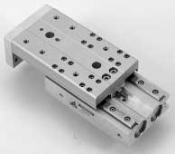 Two LM guides are used to achieve high accuracy and high rigidity.