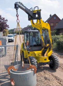 time-saving Excellent manoeuvrability particularly in confined areas Working in one