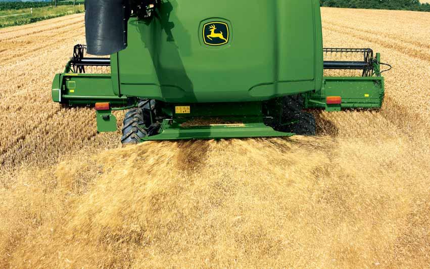 For minimum and no tillage production systems, the extra fine cut chopper spreads a fine layer of residue