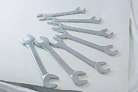 V-groove Metric Combination Wrench Set > V-groove design reduces wear on fasteners 9917M 991708M 8mm 991714M 14mm