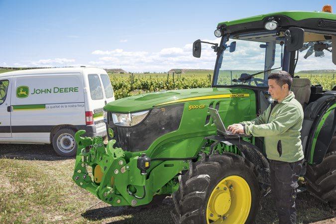 5G Series Improve crop quality and yields, conserve water Field Connect New from John Deere, Field Connect enables orchard and vineyard farmers to water crops with absolute precision.