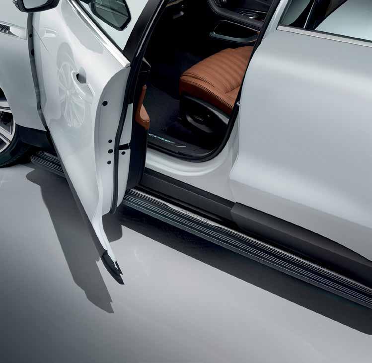 EXTERIOR STYLING DEPLOYABLE SIDE STEPS These smart, practical steps make it easier to get in and out of the vehicle.
