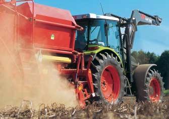 With a maximum power rating in accordance with ECE R 24 from 71 kw (96 HP) to 84 kw (114 HP), the 500 fully satisfies the needs of mixed farms as well as those of large arable farms.