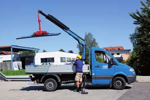 EXTENSION BOOM VARIATIONS A B TECHNICAL SPECIFICATIONS (EN 12999 H1-B2) Max. lifting moment 2.6 mt / 25.8 knm 19010 ft.lbs Max. lifting capacity 2000 kg / 19.6 kn 4400 lbs Max. hydraulic outreach 5.