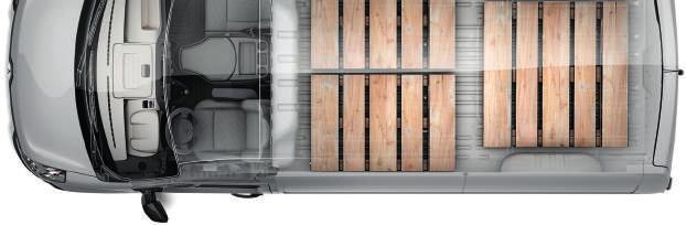 Large rear and side openings, optimal loading area, up to 12 lashing rings, clever stowage compartments: the new Master Van, one of the greats when it comes to loading. Well adapted.