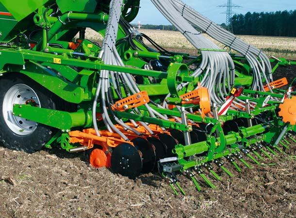 Technology Cirrus 6001 Activ trailed sowing combination with integrated rotary cultivator The RoTeC + coulters Compact design With their 400 mm diameter discs and an adjustable coulter pressure of up
