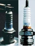 In extreme cases incorrect tightening can cause spark plug breakage and/or engine damage.