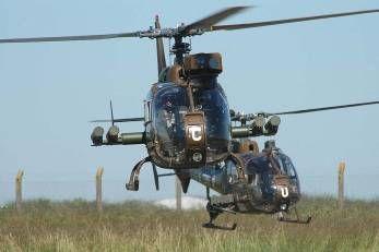 x1 Combat Helicopter Regiment x8 Alouette III Scout Helicopter x12 Gazelle/HOT AH (f) CWFR-33 CWFR-34 CWFR-35 CWFR-36 CWFR-33 CWFR-34 (a) Despite the title, the 4th Airmobile Division wasn t really