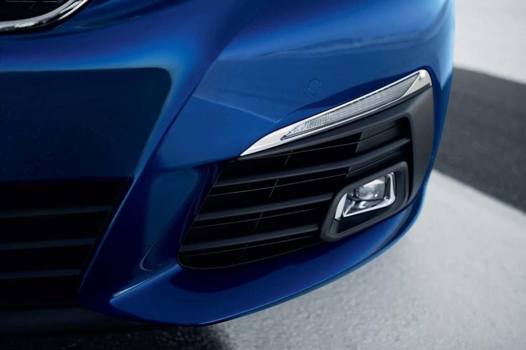 Featuring a re-profiled front bumper, bonnet and radiator grille, with the latter designed to incorporate the iconic PEUGEOT Lion. SEE THE LIGHT.