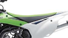 * Slimmer (by up to 20 mm), flat-style seat, like on the KX450F/250F, makes it easier for riders to slide forward and back to adjust their riding position.