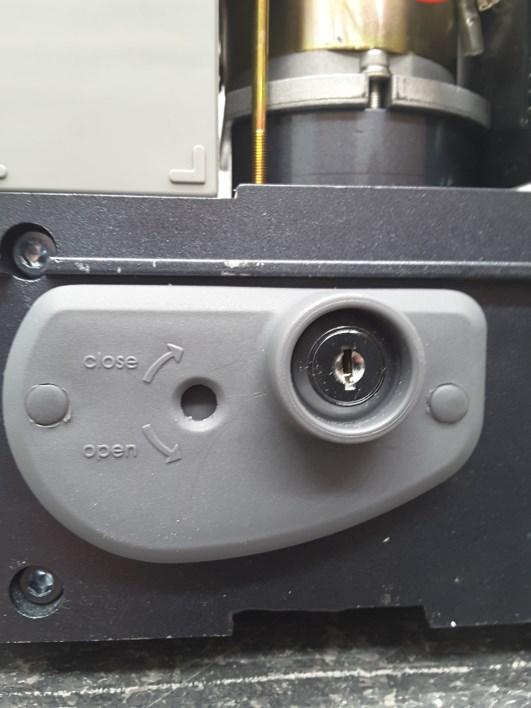 Mode of Gate Operation The gate motor is supplied in MANUAL mode as standard. Manual Release Mechanism The manual release mechanism is located at the front of the motor.