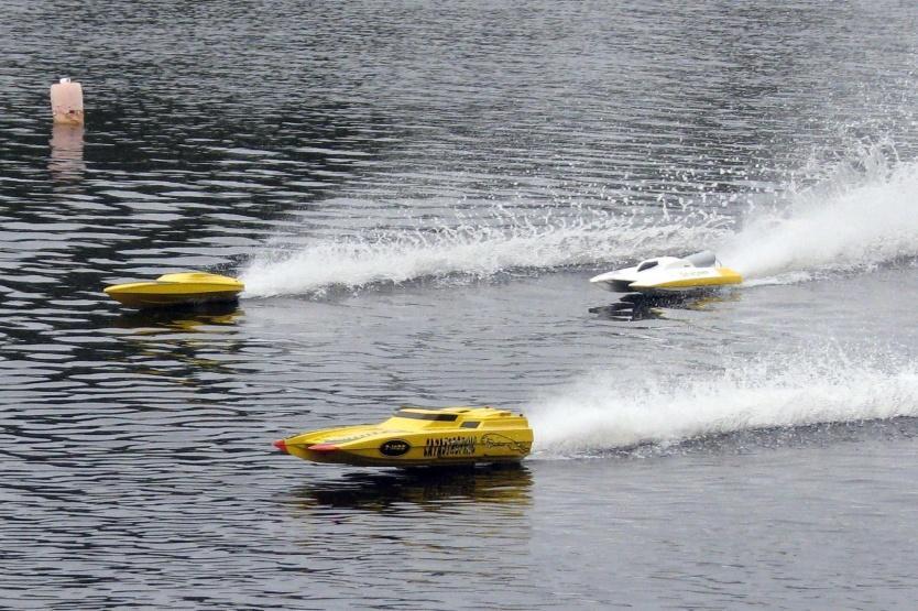 TYPES OF RC BOATS Racing While both gas and electric are available in RC race boats, electric is now the most popular. They are quieter, cleaner to maintain and much faster.