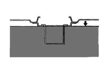 The capacity of the fuel tank is 16 L. The fuel gauge on top of the tank indicates the fuel level. NOTE: Fuel can expand.