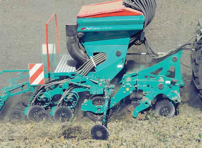 CULTILINE XR: fast module for seedbed preparation The CULTILINE XR is a mounted soil working equipment with two rows of notched discs. Available in versions of 3.00 m, 3.50 m and 4.