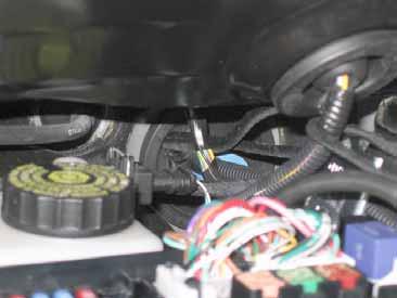 Citroen C / Peugeot 07 / Toyota Aygo Electrical system Wiring harness pass through