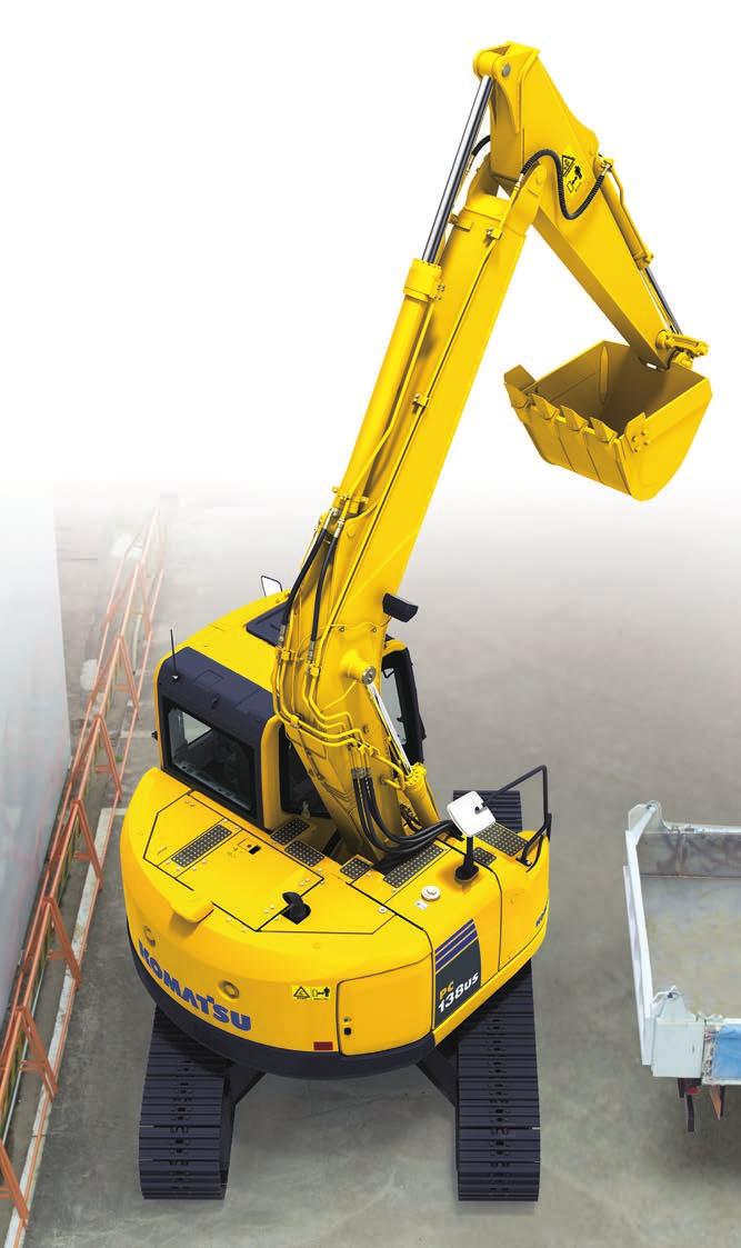 HYDRAULIC EXCAVATOR PC138US-8 0 Wider Working Ranges Raising the boom on the PC138US-8 to a wider angle enhances overall working performance.