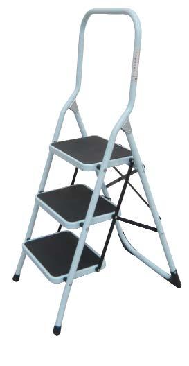 Probat Step Very strong stepladder - ideal for tough environments 0mm diameter stile tubing on front and rear sections Patented extra-large 90mm x 80mm folding platform Large serrated : 100mm deep