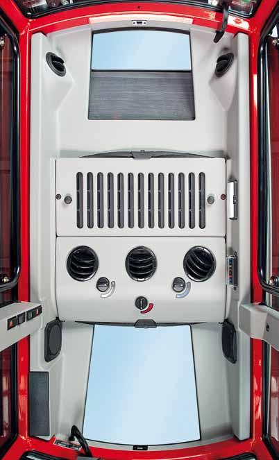 The front and rear windows offer full visibility of equipment and the roadway. The ventilation system features a rapid front windscreen defogging system.