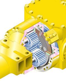 The swing-out hydraulic fan allows the operator to quickly clean out the cooling system.
