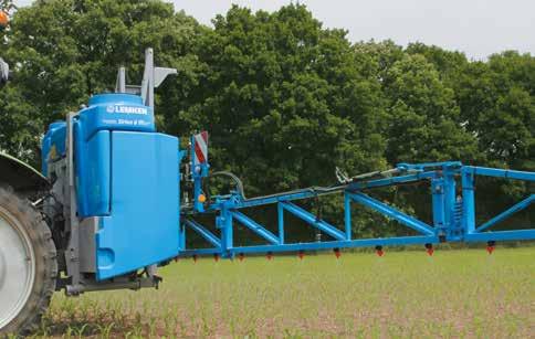 Sirius 8 models Sirius 8/900 900 litre tank volume HE boom with package folding 12 and 15 metres working widths