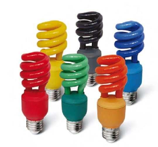 bajo consumo (CFL(PAR 38 Compact Fluorescent Lamps Voltajes 120 Volts o 220-240 / 50-60 Hz.
