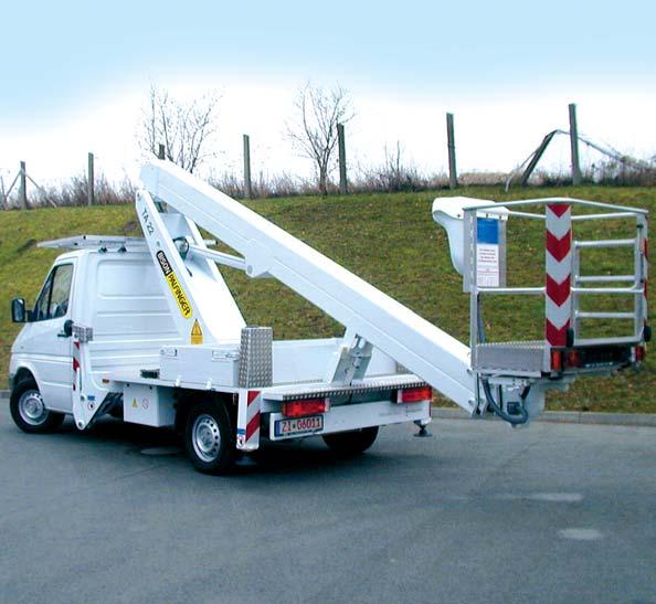 Particularly light and yet extremely stable through the use of high-quality materials these are the key features of the telescopic lifting platforms in the TA series.
