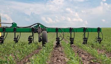 6 Fertilizer Applicator PRODUCT OVERVIEW Side dress applications of liquid fertilizer 1600 U.S. gallons, toolbars up to 42.