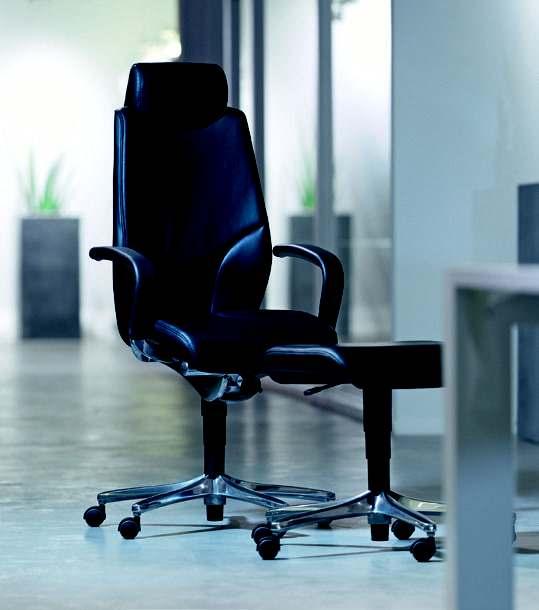 giroflex 64 Swivel chair: the executive chair appeals with modern technology and first class workmanship.