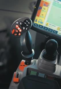 On Auto Command, Plus and Elite models, ISO BUS Class 2 allows you to control all of your implements balers, mowers and more using your T6 tractor monitor.