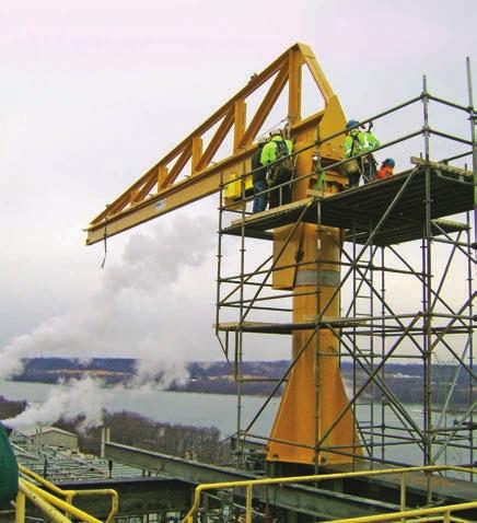 The mast s connection to the hexagonal base plate is reinforced with six equally-spaced knee braces.