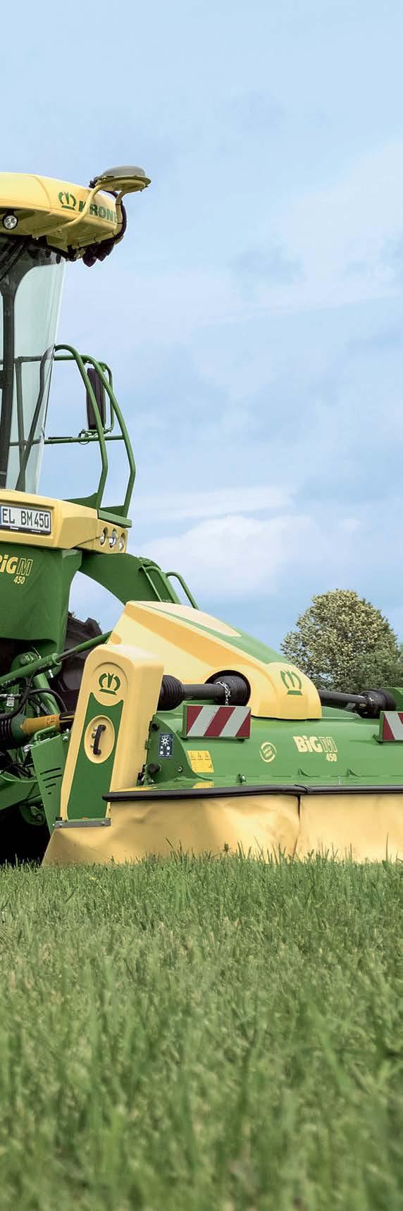 With the BiG M 450, KRONE presents another upgrade of its self-propelled mower.