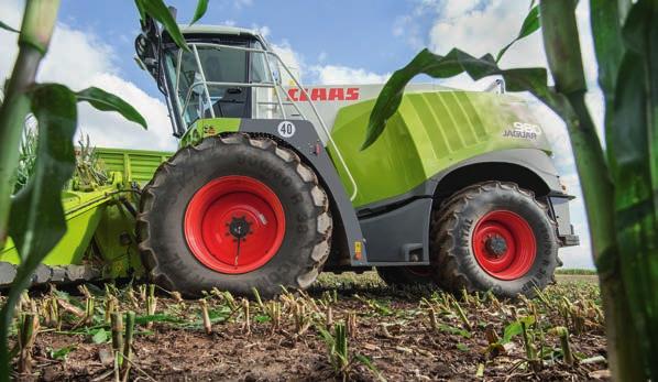 Exclusive in the forage harvester sector: tire pressure adjustment at the touch of a button.